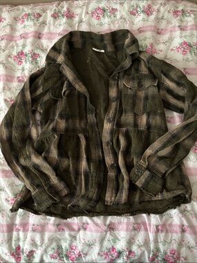 Mystree Olive Green Plaid Button-Front Shirt